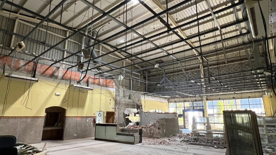 Armazém para Venda em Vialonga