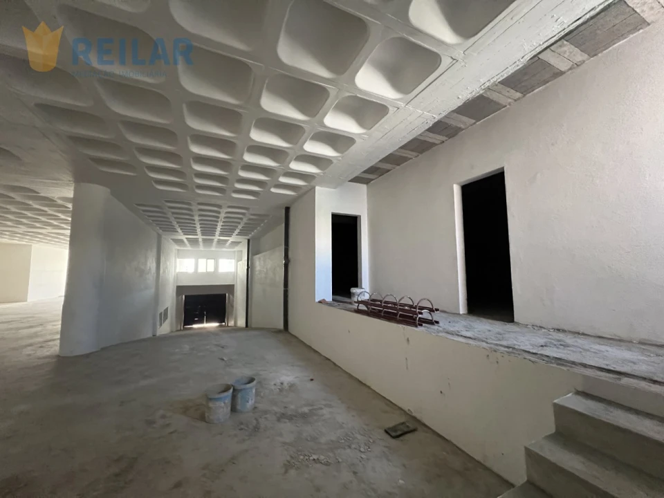 Armazém para Venda em Sacavém e Prior Velho Foto 15
