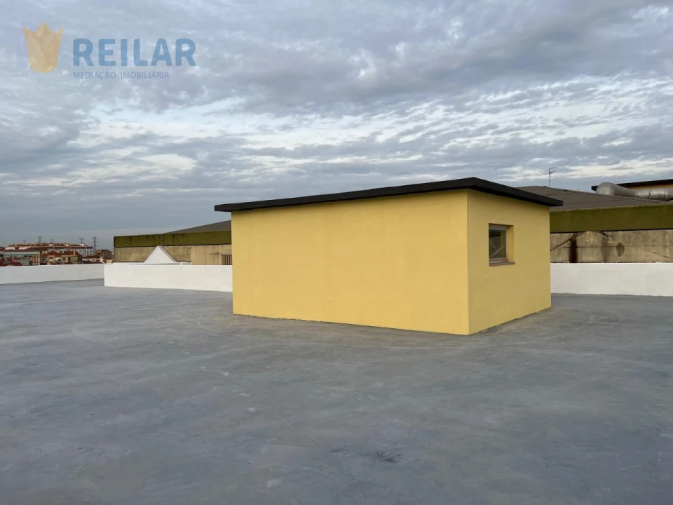 Armazém para Venda em Sacavém e Prior Velho Foto 29