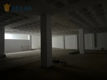 Armazém para Venda em Sacavém e Prior Velho