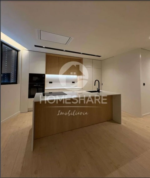 Apartamento T3 para Venda em Gondomar (São Cosme), Valbom e Jovim