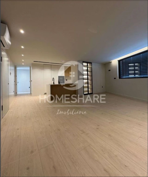 Apartamento T4 para Venda em Gondomar (São Cosme), Valbom e Jovim