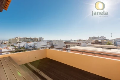 Moradia T4 para Venda em Faro (Sé e São Pedro)