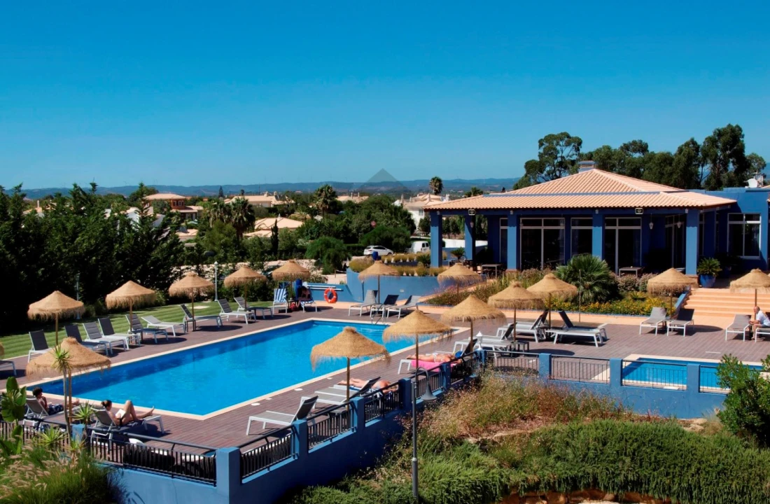 Negócio para Venda em Luz Foto 1
