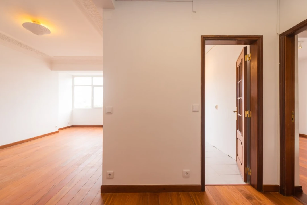 Apartamento T1 para Venda em Algés, Linda-A-Velha e Cruz Quebrada-Dafundo Foto 4