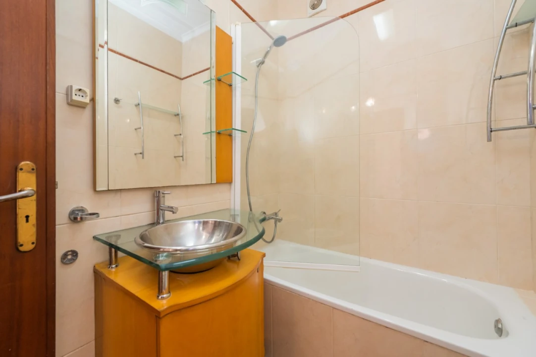Apartamento T1 para Venda em Algés, Linda-A-Velha e Cruz Quebrada-Dafundo Foto 28