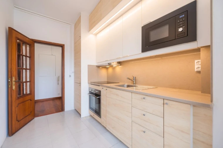 Apartamento T1 para Venda em Algés, Linda-A-Velha e Cruz Quebrada-Dafundo Foto 2