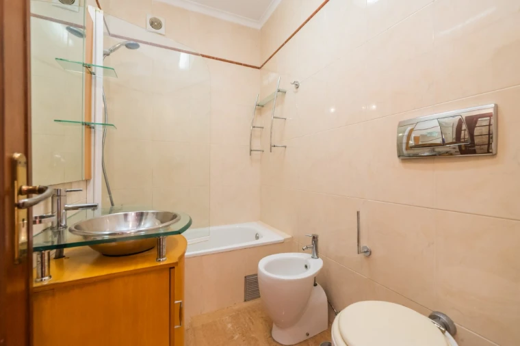 Apartamento T1 para Venda em Algés, Linda-A-Velha e Cruz Quebrada-Dafundo Foto 27