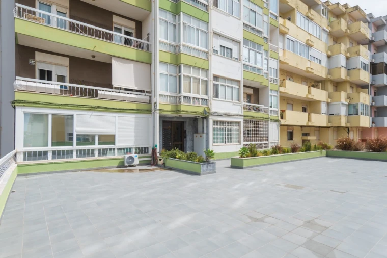 Apartamento T1 para Venda em Algés, Linda-A-Velha e Cruz Quebrada-Dafundo Foto 32