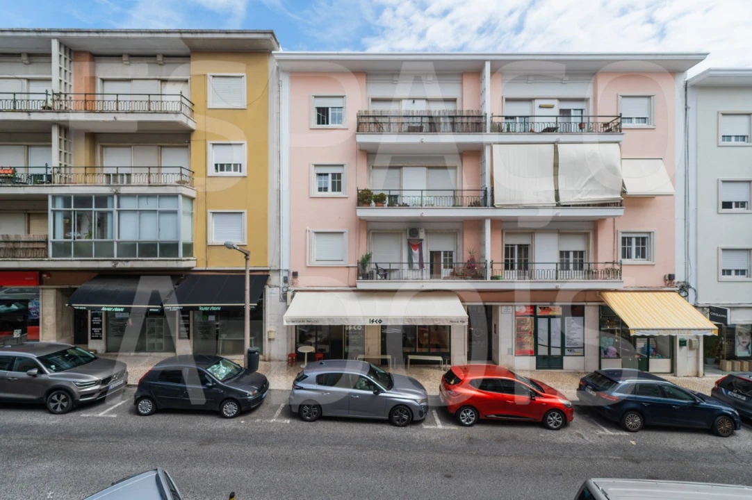 Apartamento T4 para Arrendamento em Alvalade Foto 29
