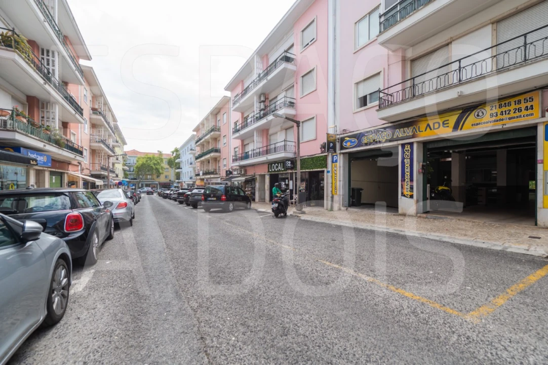 Apartamento T4 para Arrendamento em Alvalade Foto 53