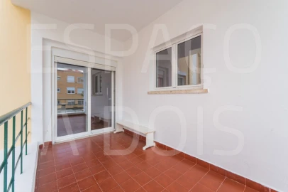 Apartamento T4 para Arrendamento em Alvalade