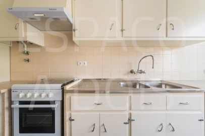 Apartamento T4 para Arrendamento em Alvalade