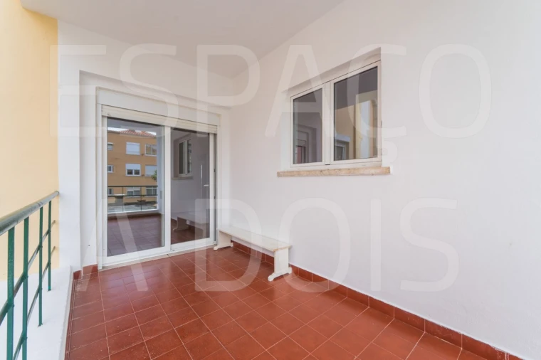 Apartamento T4 para Arrendamento em Alvalade Foto 7