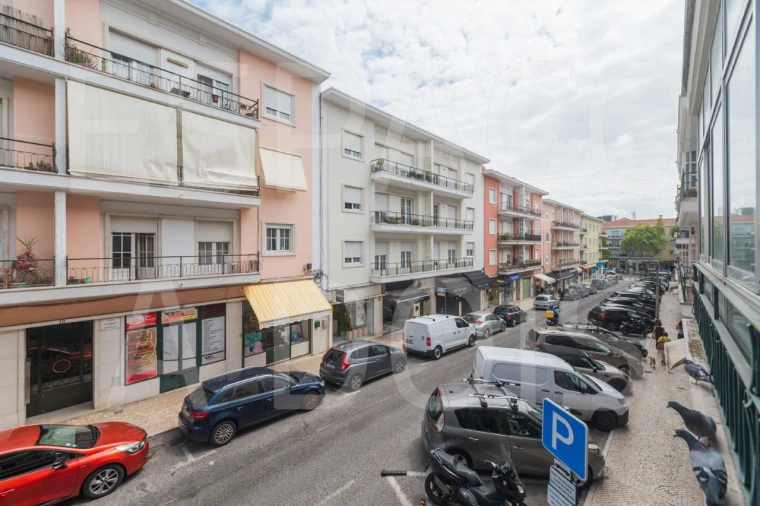 Apartamento T4 para Arrendamento em Alvalade Foto 30