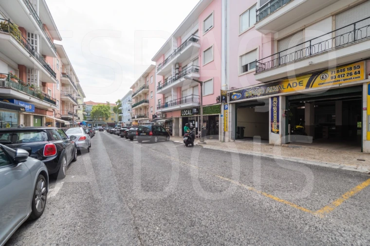 Apartamento T4 para Arrendamento em Alvalade Foto 53