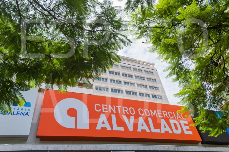 Apartamento T4 para Arrendamento em Alvalade Foto 65