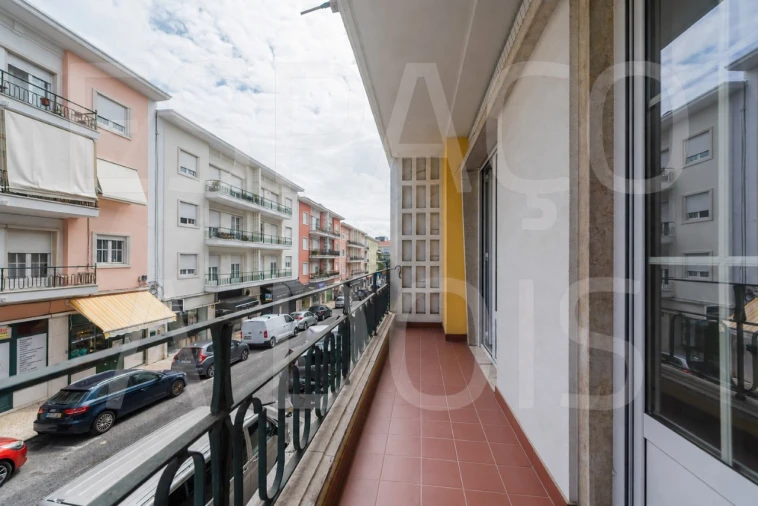 Apartamento T4 para Arrendamento em Alvalade Foto 37