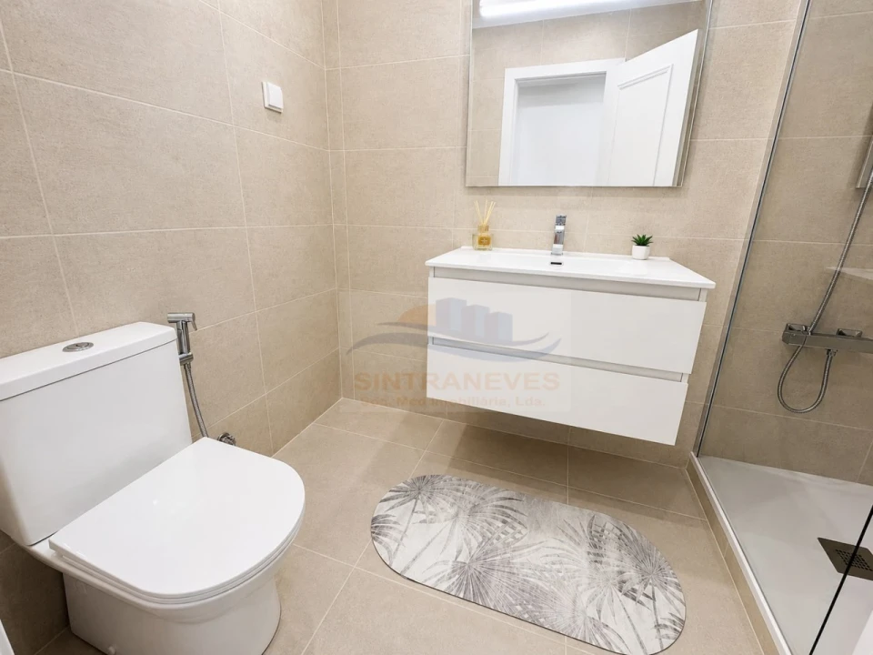 Apartamento T3 para Venda em Laranjeiro e Feijó Foto 14
