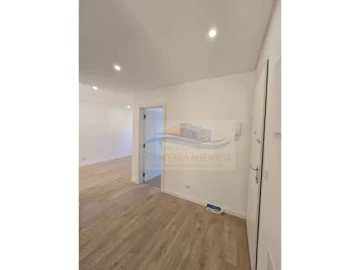 Apartamento T2 para Venda em Falagueira-Venda Nova