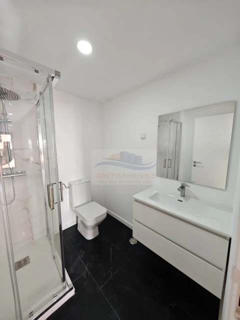 Apartamento T2 para Venda em Falagueira-Venda Nova