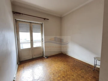 Apartamento T2 para Venda em Falagueira-Venda Nova