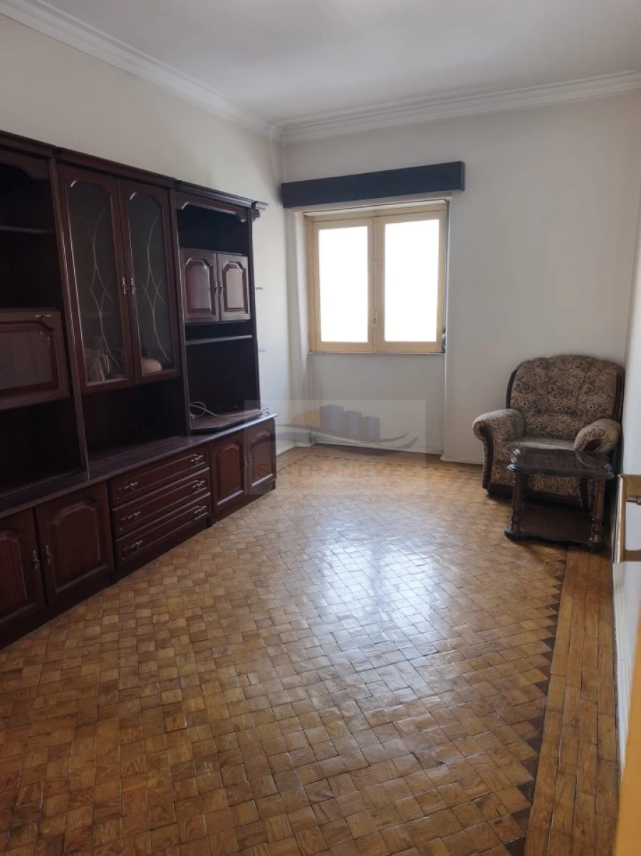 Apartamento T2 para Venda em Falagueira-Venda Nova Foto 7