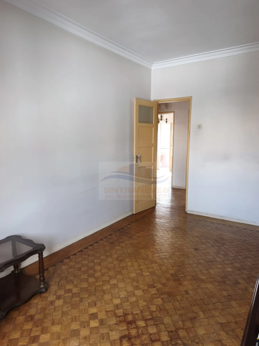 Apartamento T2 para Venda em Falagueira-Venda Nova Foto 11