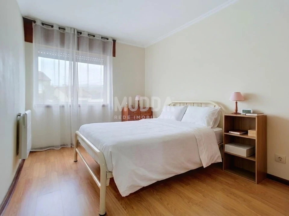Apartamento T3 para Venda em Vilar de Nantes Foto 17