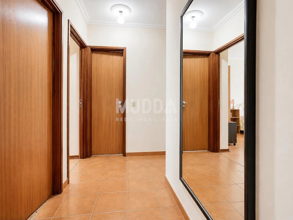 Apartamento T3 para Venda em Vilar de Nantes Foto 4