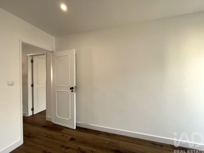 Apartamento T3 para Venda em Alfragide Foto 8