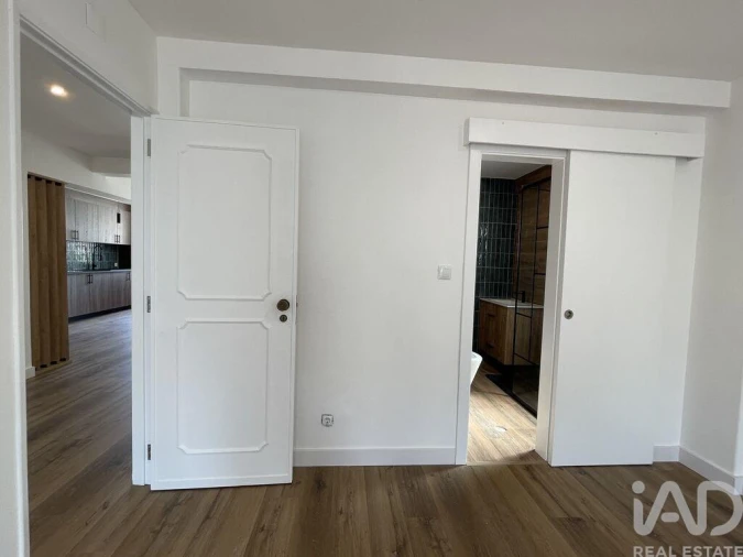 Apartamento T3 para Venda em Alfragide Foto 12