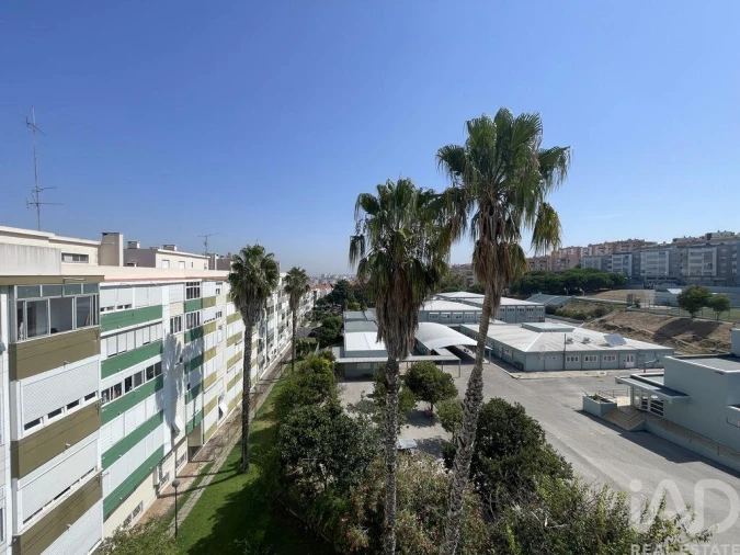 Apartamento T3 para Venda em Alfragide Foto 10