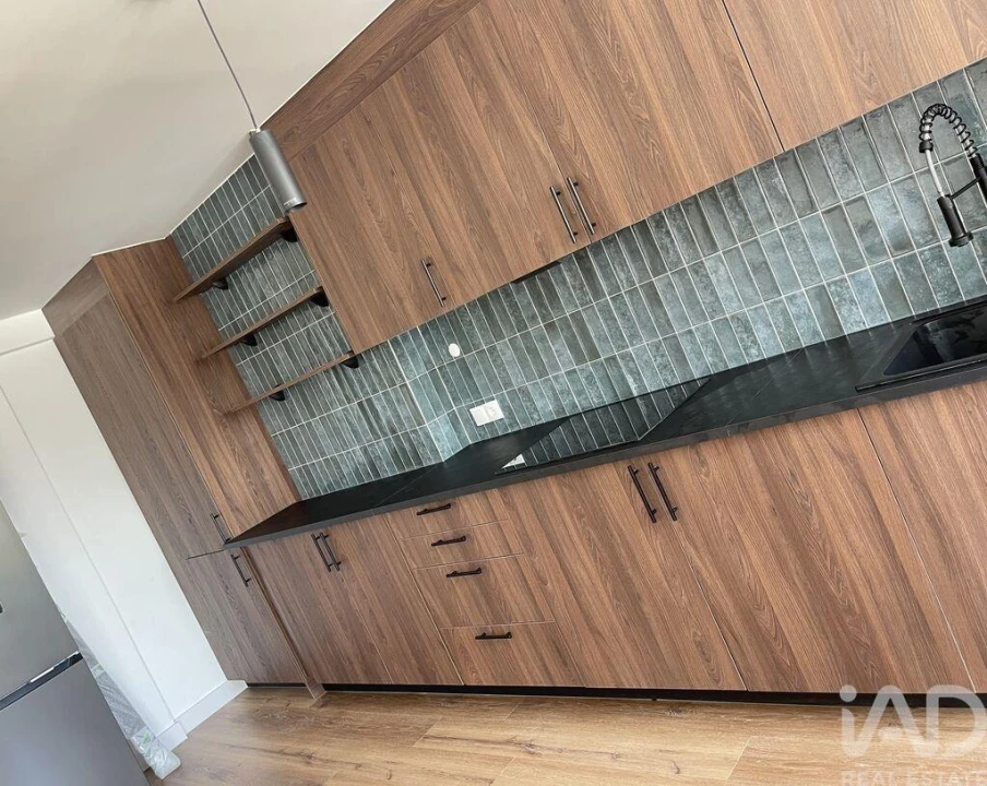 Apartamento T3 para Venda em Alfragide Foto 3