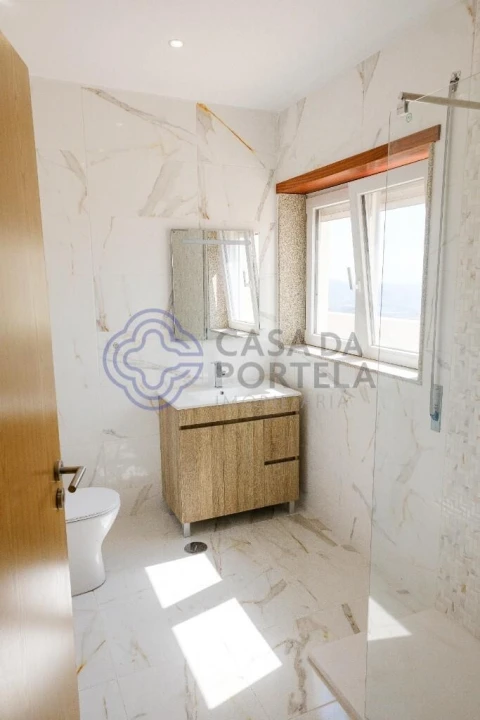 Apartamento T3 para Venda em O. Azeméis, Riba-Ul, Ul, Macinhata Seixa, Madail