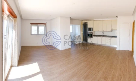 Apartamento T3 para Venda em O. Azeméis, Riba-Ul, Ul, Macinhata Seixa, Madail