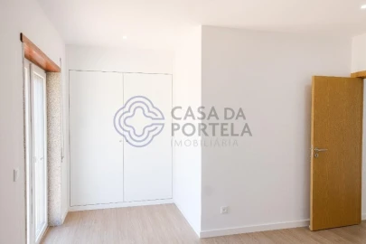Apartamento T3 para Venda em O. Azeméis, Riba-Ul, Ul, Macinhata Seixa, Madail