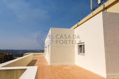 Apartamento T3 para Venda em O. Azeméis, Riba-Ul, Ul, Macinhata Seixa, Madail