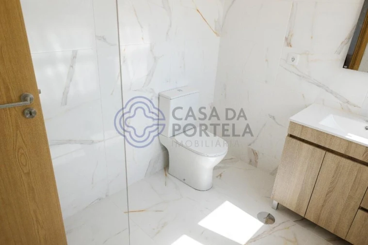 Apartamento T3 para Venda em O. Azeméis, Riba-Ul, Ul, Macinhata Seixa, Madail Foto 25