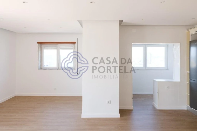 Apartamento T3 para Venda em O. Azeméis, Riba-Ul, Ul, Macinhata Seixa, Madail Foto 3