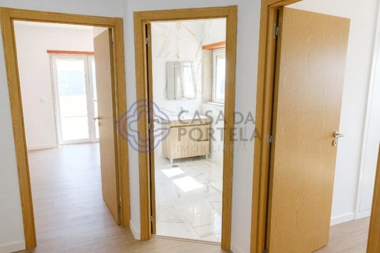 Apartamento T3 para Venda em O. Azeméis, Riba-Ul, Ul, Macinhata Seixa, Madail Foto 14