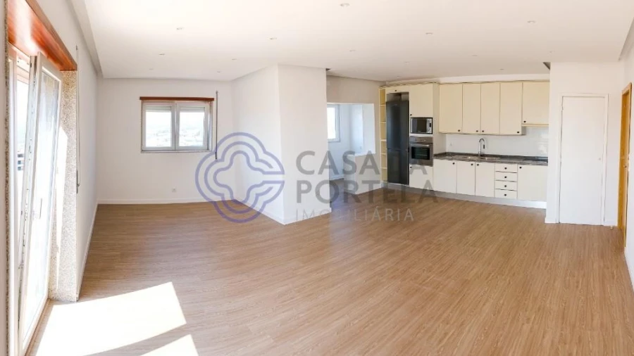 Apartamento T3 para Venda em O. Azeméis, Riba-Ul, Ul, Macinhata Seixa, Madail