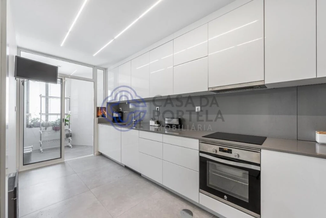 Apartamento T2 para Arrendamento em Lordelo do Ouro e Massarelos Foto 7