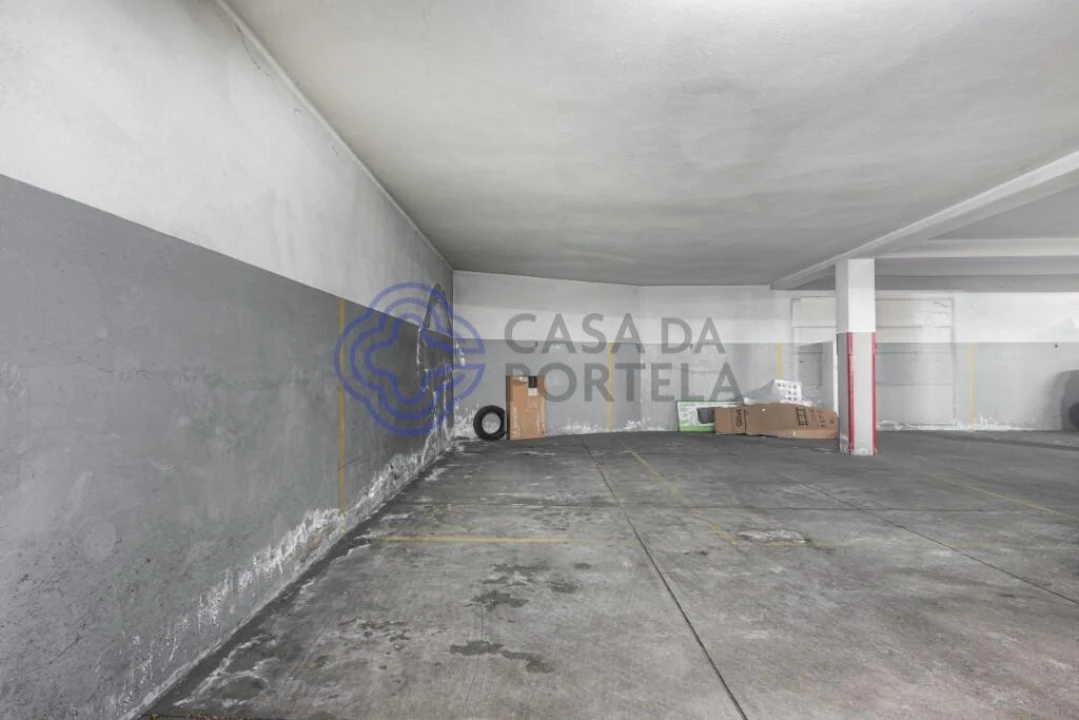 Apartamento T2 para Arrendamento em Lordelo do Ouro e Massarelos Foto 13