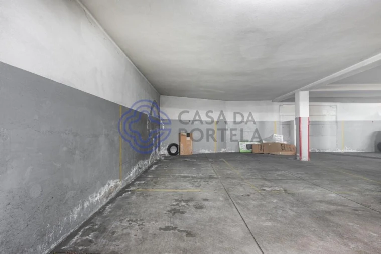 Apartamento T2 para Arrendamento em Lordelo do Ouro e Massarelos Foto 13