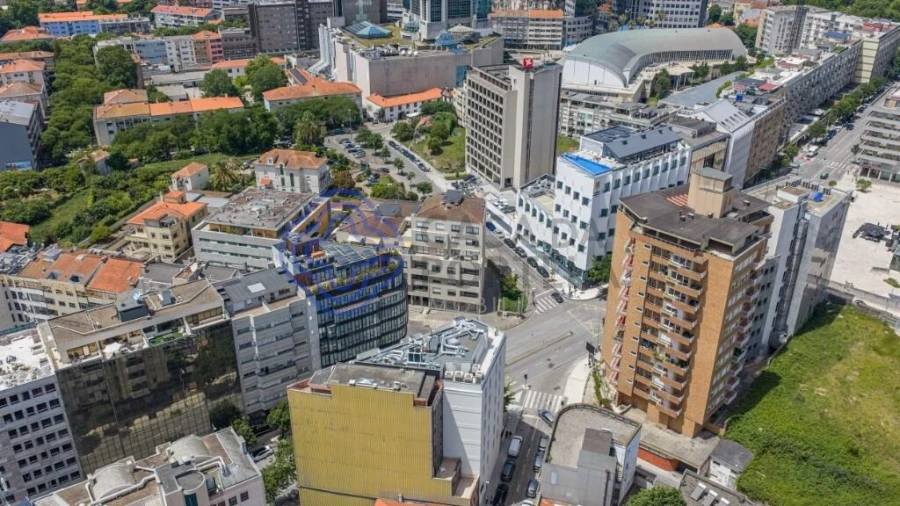 Apartamento T2 para Arrendamento em Lordelo do Ouro e Massarelos Foto 17