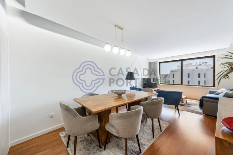 Apartamento T2 para Arrendamento em Lordelo do Ouro e Massarelos Foto 3