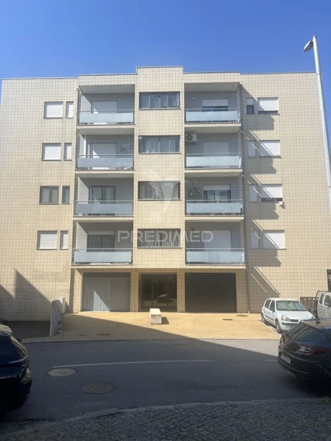 Apartamento T3 para Venda em Real, Dume e Semelhe