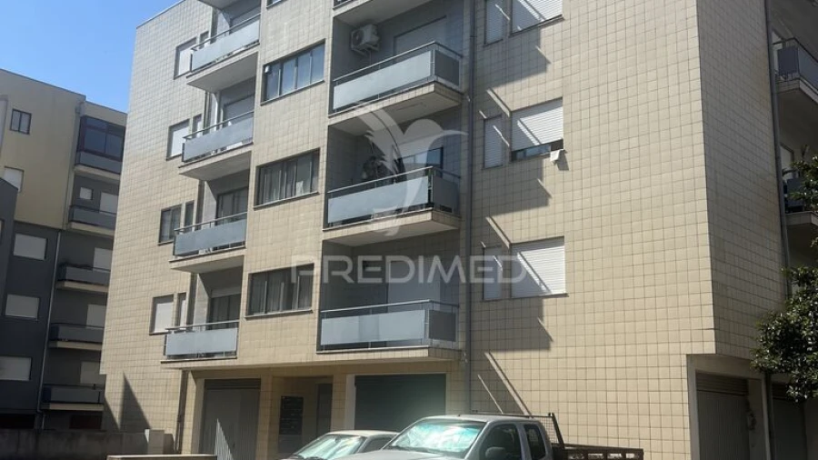 Apartamento T3 para Venda em Real, Dume e Semelhe