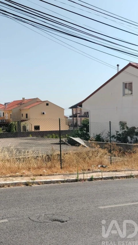 Terreno para Venda em Santa Iria de Azoia, São João da Talha e Bobadela